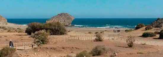 Playa de Mónsul, Playa en Cabo de Gata